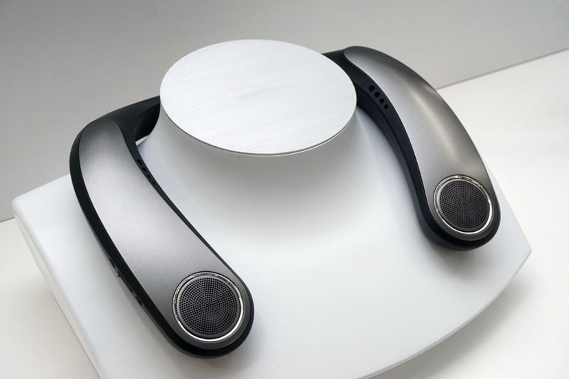 ウェアラブルネックスピーカーに本命登場!? シャープ「AN-SX7A」速攻