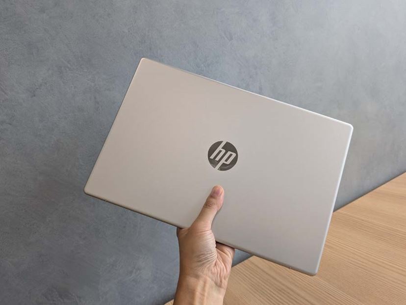 人気の高コスパノートパソコン「HP 14」価格.com限定モデルを試す