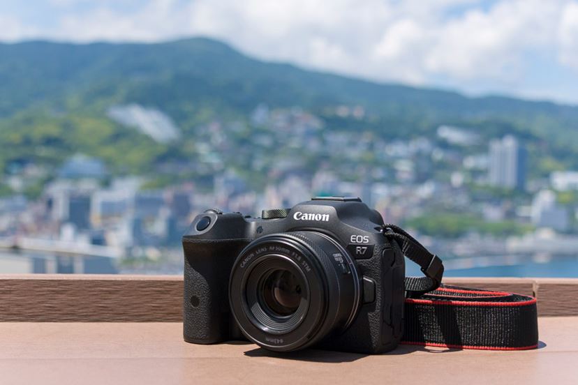 Canon EOS R7 + RF 100-400mm レンズセット Canon EOS R7 with RF 100