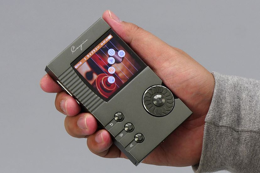 音も機能も充実！ Cayin「N5」は5万円クラスのハイレゾ対応DAPのダーク