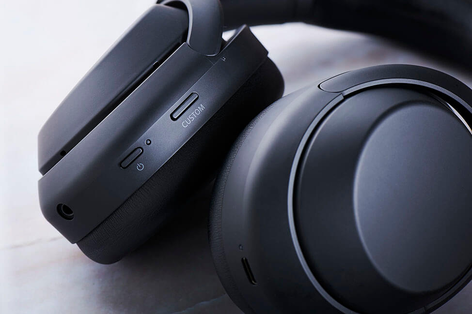 生活の質を上げる音｜SONY WH-1000XM4｜価格.com インプレッション