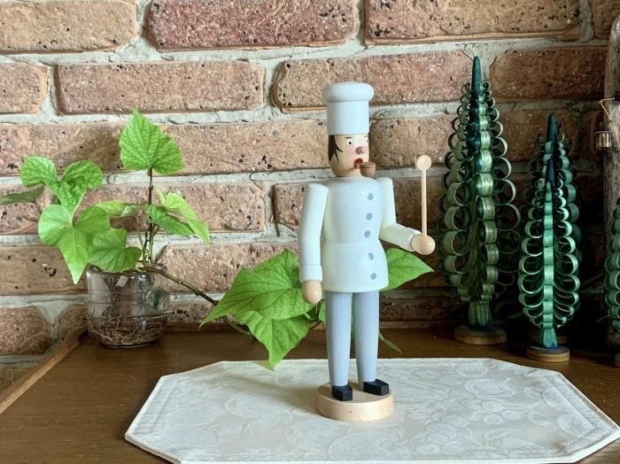 旧東ドイツ時代ディットマンデザイン「キャンドルホルダー、楽譜を持つ