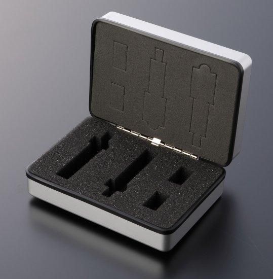 樽屋カートリッジケース/軽量アルミ製/全メーカー4本収納/交換針4本