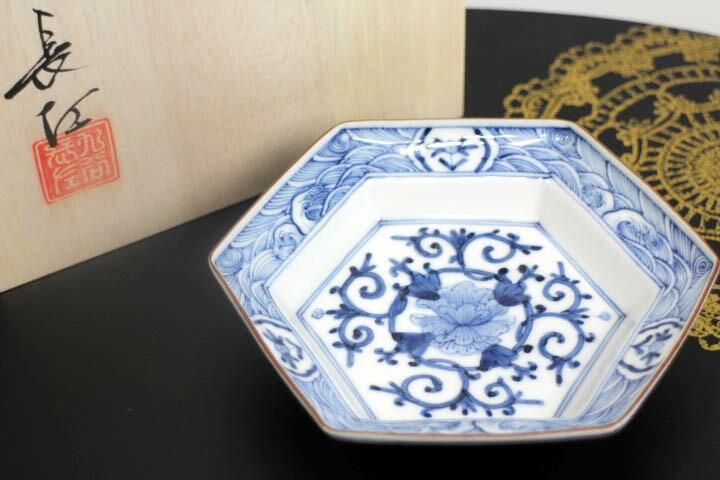 青磁 牡丹紋倭角皿 竜泉窯 送料込み1212 青磁 牡丹紋倭角皿 竜泉窯