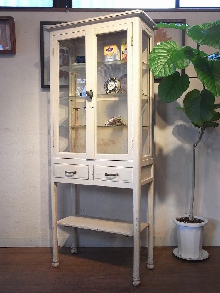 レトロ アンティーク ケビント 3面ガラス 医療棚 飾り棚 食器棚