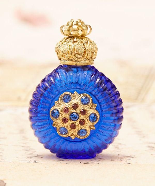 チェコ製輸入品】ボヘミアガラス香水瓶〜コバルトブルー - COCO_LONDON