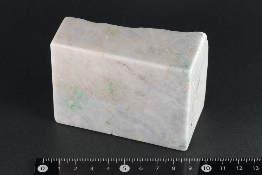 ミャンマー産翡翠 原石 磨き 268g｜天然石 原石 通販 キラリ石