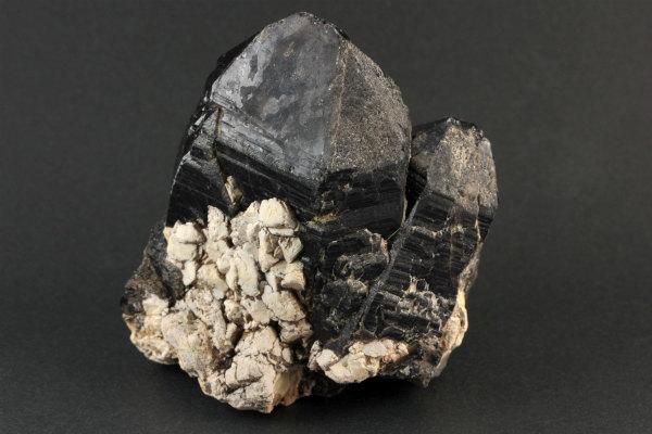 天然黒水晶(モリオン) 原石 597g｜天然石 原石 通販のキラリ石