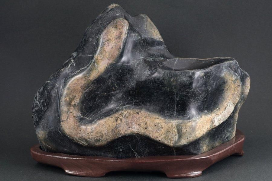 蛇紋石 (サーペンティン) 置石 3.4kg｜天然石 原石 通販 キラリ石