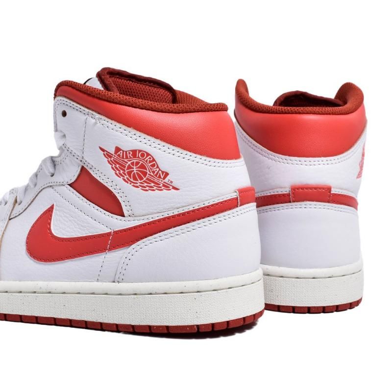 NIKE AIR JORDAN 1 MID 