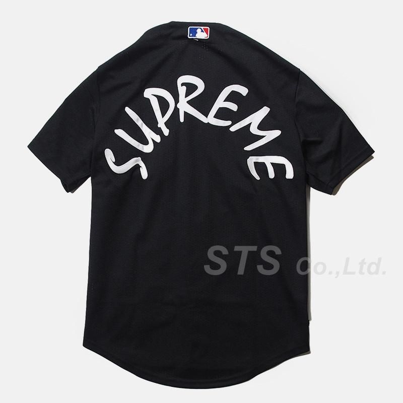シュプリーム、ヤンキースのロゴをフィーチャーした新作コレクション