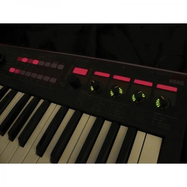 中古】KORG R3 Synthesizer/Vocoder ☆ソフトケース付☆ コルグ