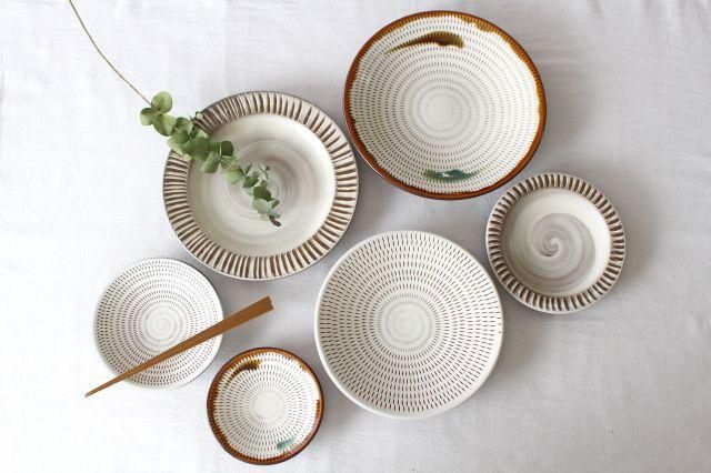 7寸皿｜トビカンナ｜陶器｜小石原焼｜和食器通販｜うちる｜和食器の皿