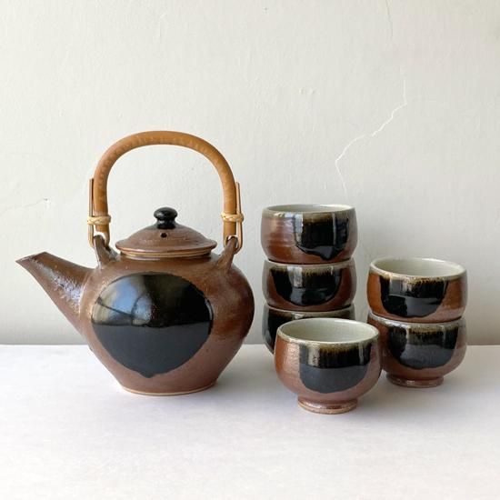 茶道具筒形釜(側面に扇木や花の図柄)姿形良美品