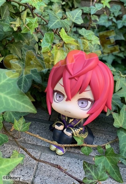 ツイステ』るかっぷシリーズに「リドル」が式典服姿で登場