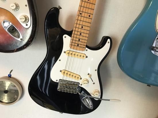 FENDER J MST-32 90年代に発売された限定のミニストラトです