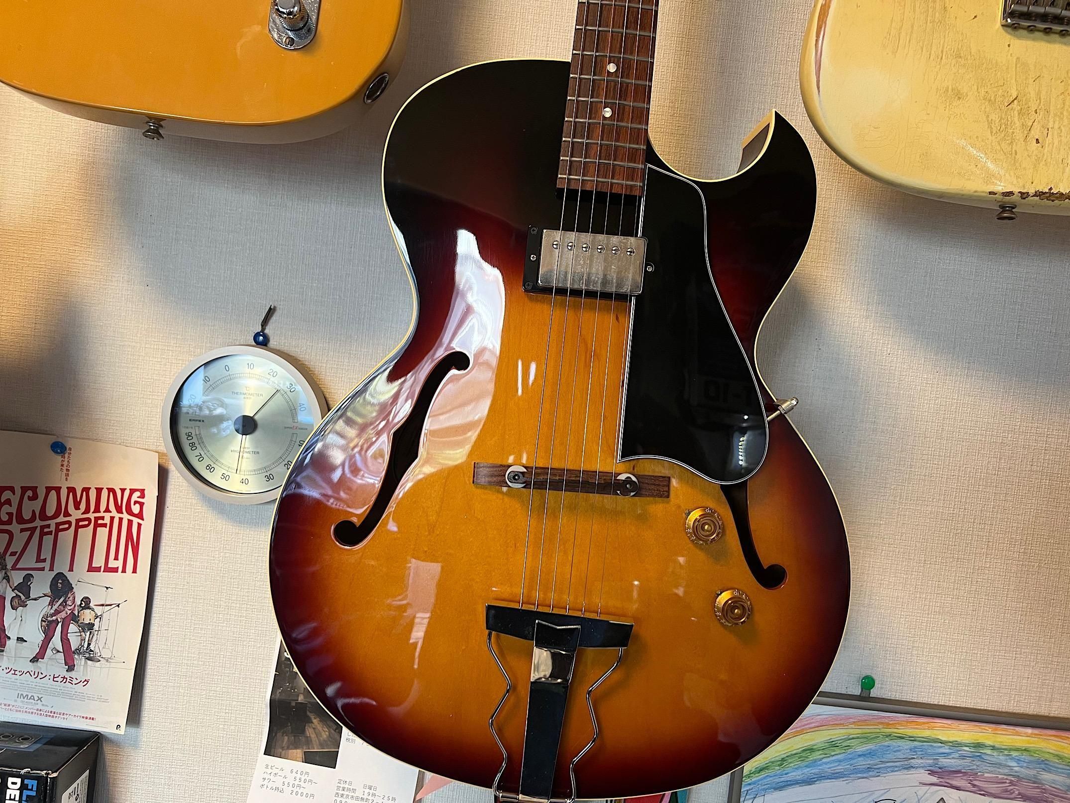 ARCHTOP TRIBUTE AT101 ジャパンメイドの良質なフルアコ！王道のジャズ