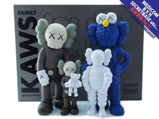 カウズ KAWS TOKYO FIRST 【公式通販】