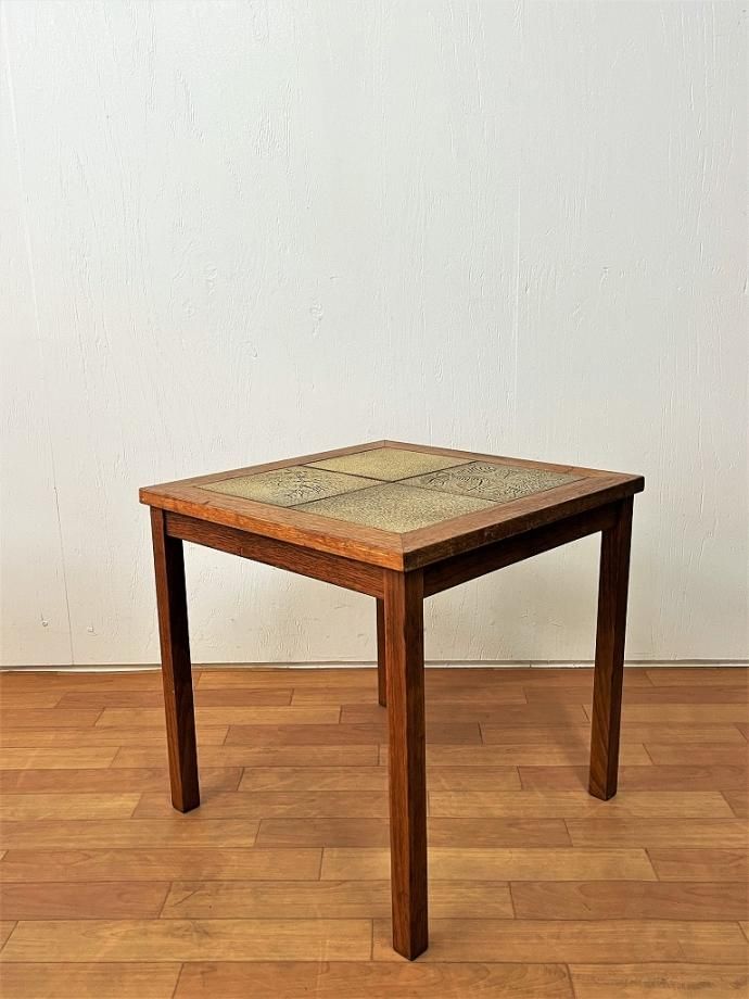 1960's ヴィンテージ Denmark製 タイルトップ サイドテーブル
