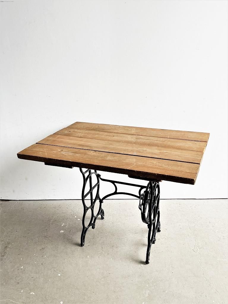 1159 黒ペンキのミシンテーブル デスク 古家具 レトロ リメイク