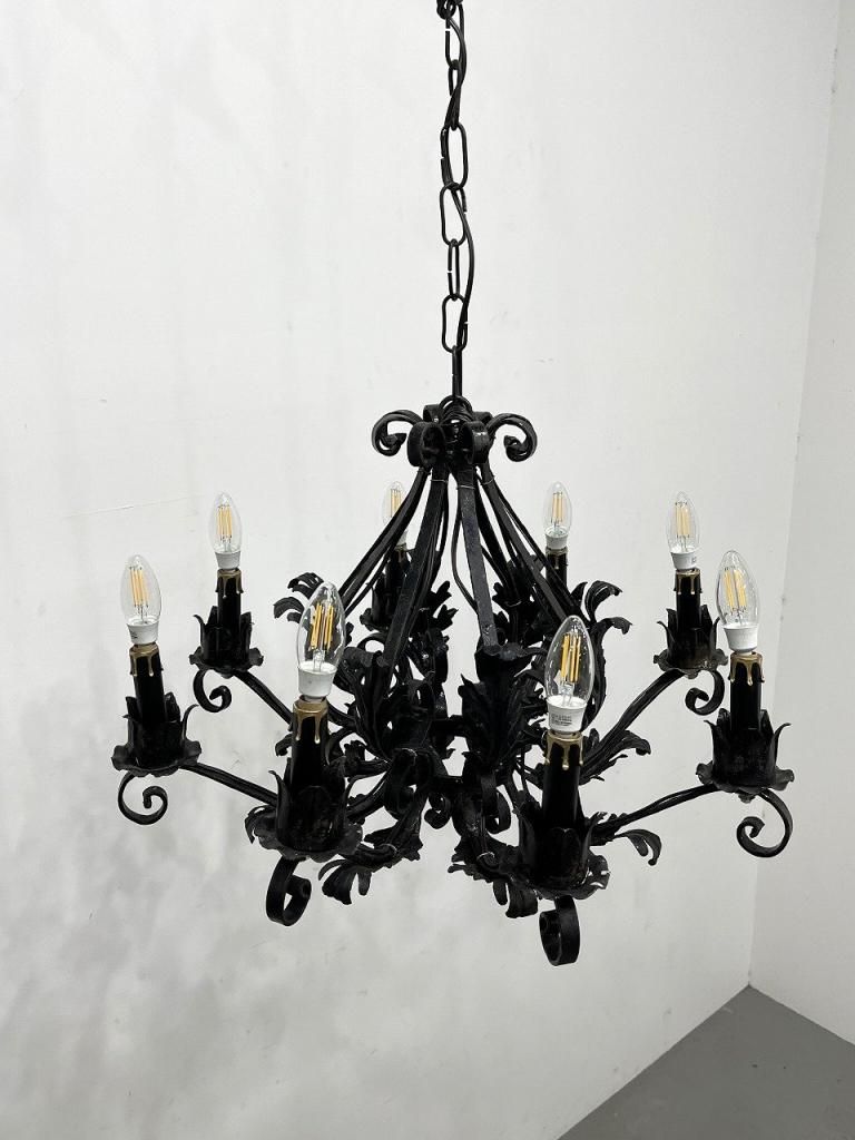 ヴィンテージ 8灯 アイアン シャンデリア - アンティーク、ビンテージ