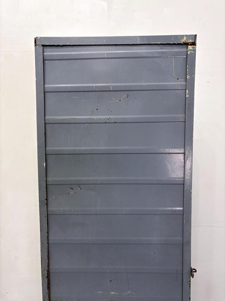 ヴィンテージ インダストリアル スチール ロッカー - アンティーク