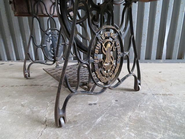 SINGER社 アンティーク ミシン台 - アンティーク、ビンテージの