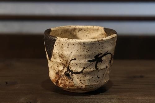 池田省吾 粉引染付ぐい呑み 池田省吾さんの作品「織部ぐい呑
