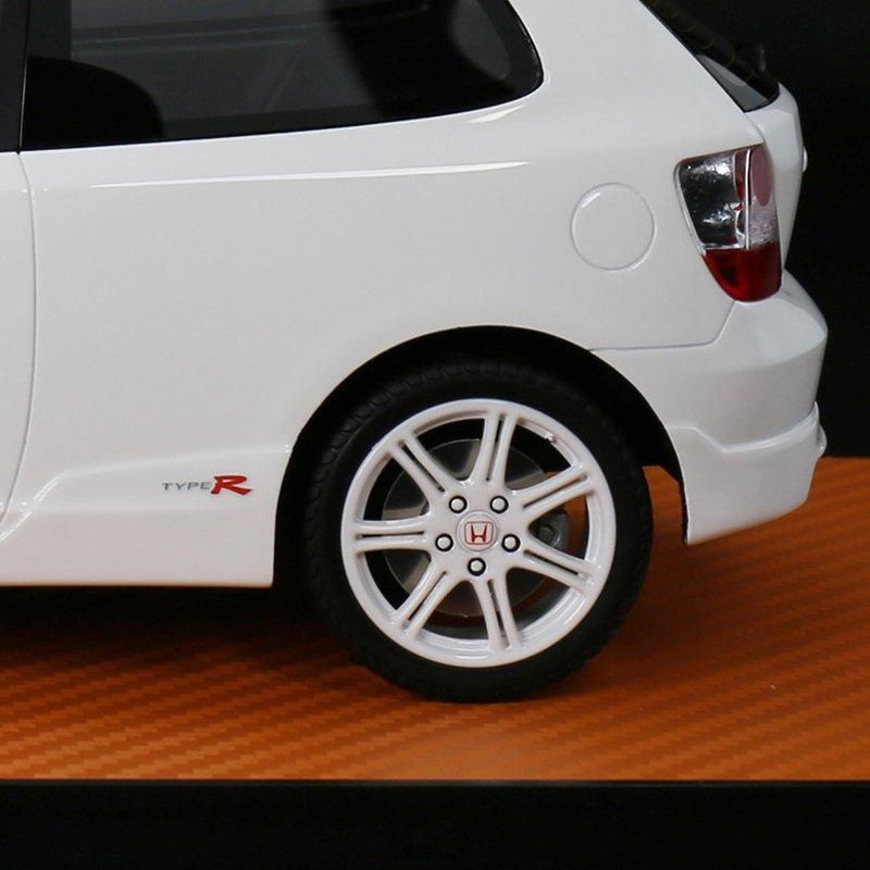レジンカー ホンダ シビック タイプアール (2004年式)1:18 スケール PU