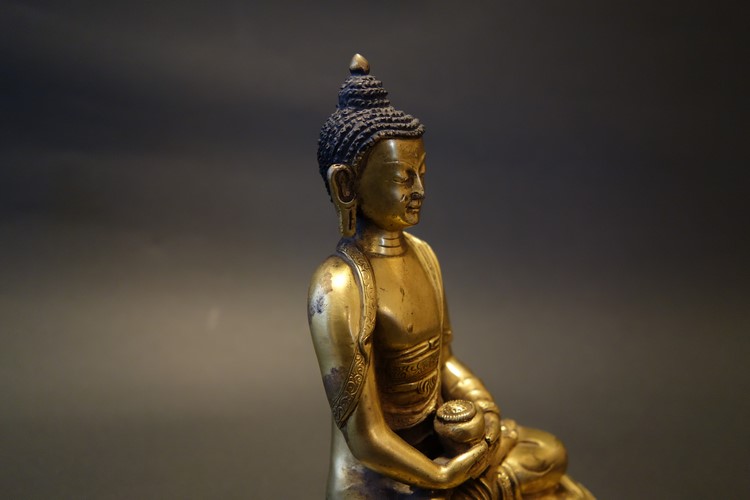 阿弥陀如来（アミターバ・アミターユス） 鍍金 彫金仕上げ｜大阪の仏像