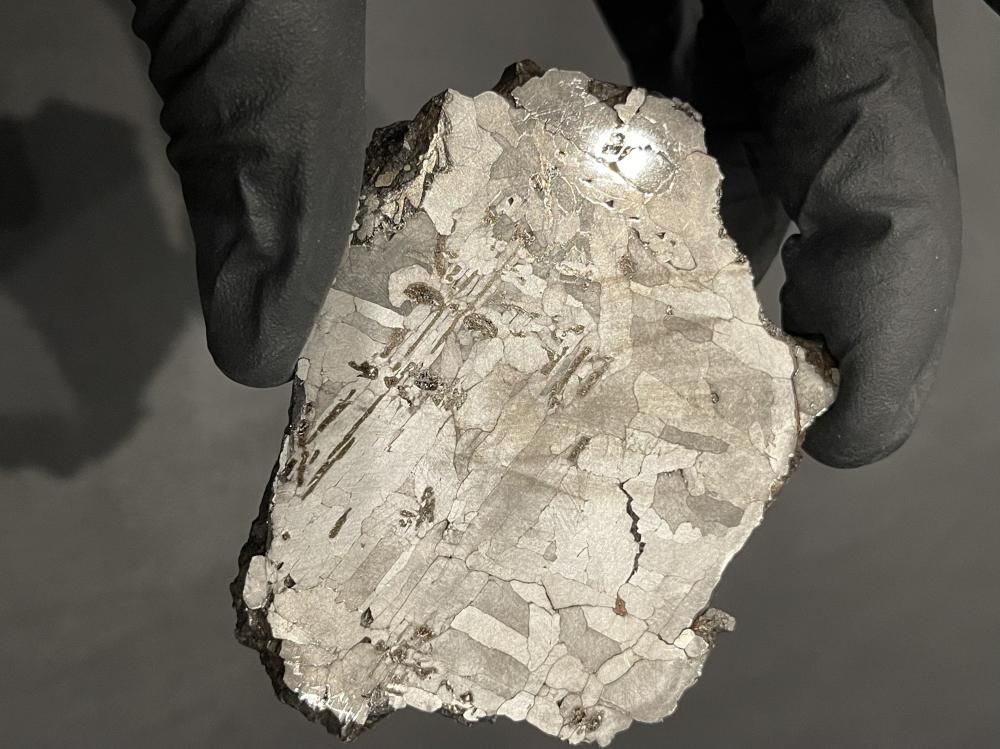 ナンタン隕石 約4.6kg 鑑別書付 極上品質 良型 鉄隕石 ナンタン隕石 約