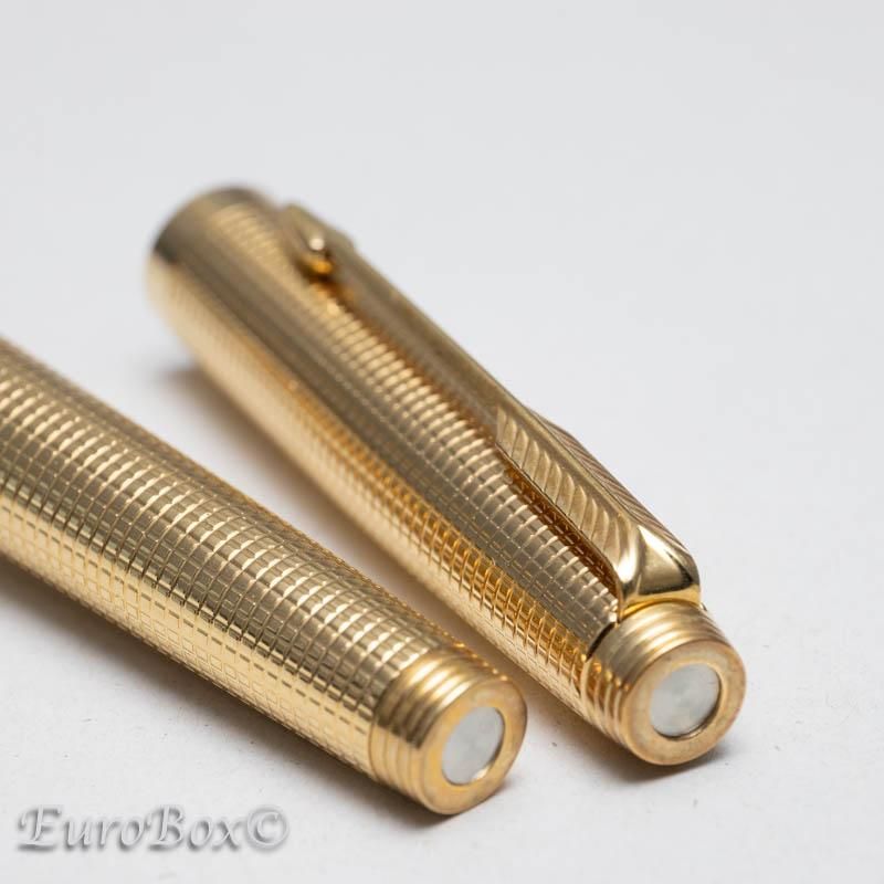 PARKER パーカー ゴールド 万年筆 彫刻デザイン 木箱付き 【公式通販】