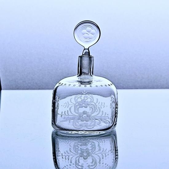 花のフランスアンティーク スクエア型の可愛い香水瓶【20世紀