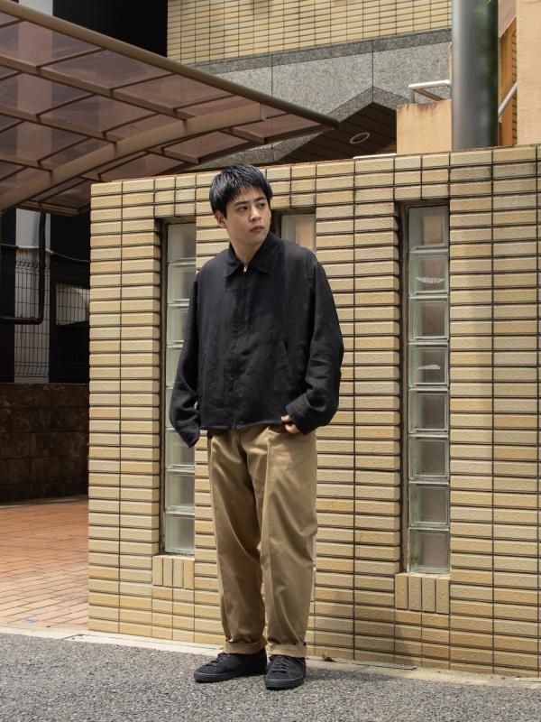 UNIVERSAL PRODUCTS.(ユニバーサルプロダクツ) ONE TUCK CHINO