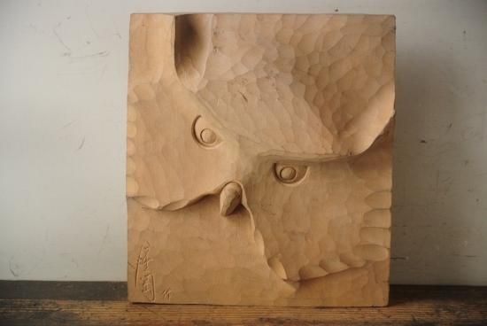 フクロウ レリーフ 木彫