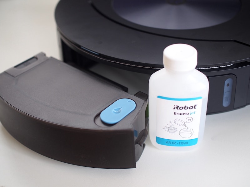 これ1台で掃除が楽に！ 水拭きもできる「ルンバ コンボ j7+」の賢さを