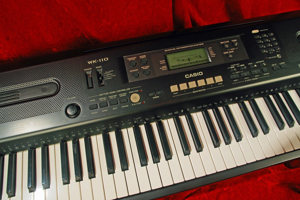 Casio WK-110 77鍵 電子ピアノ キーボード CASIO WK-110 77鍵 電子