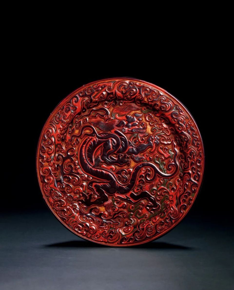 保利香港拍卖丨2023秋拍故宫张荣老师撰写“绝品——宋代剔彩灵芝云龙纹折