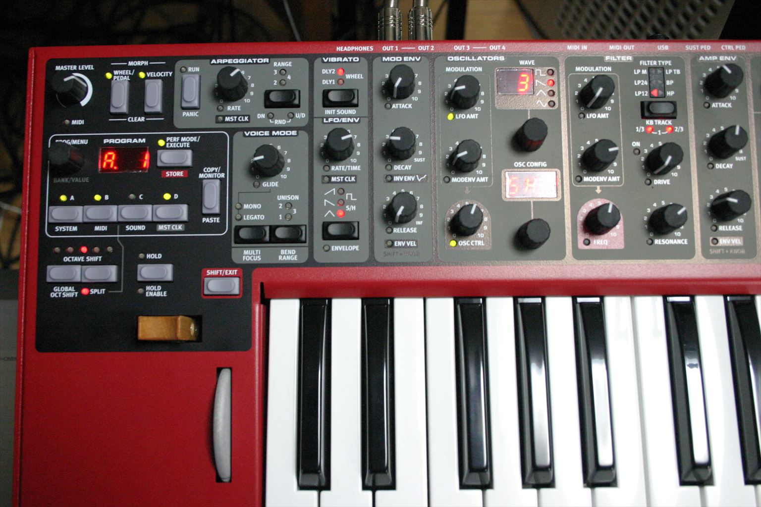 レビュー】バーチャル・アナログ・シンセサイザーNord Lead A1を試して