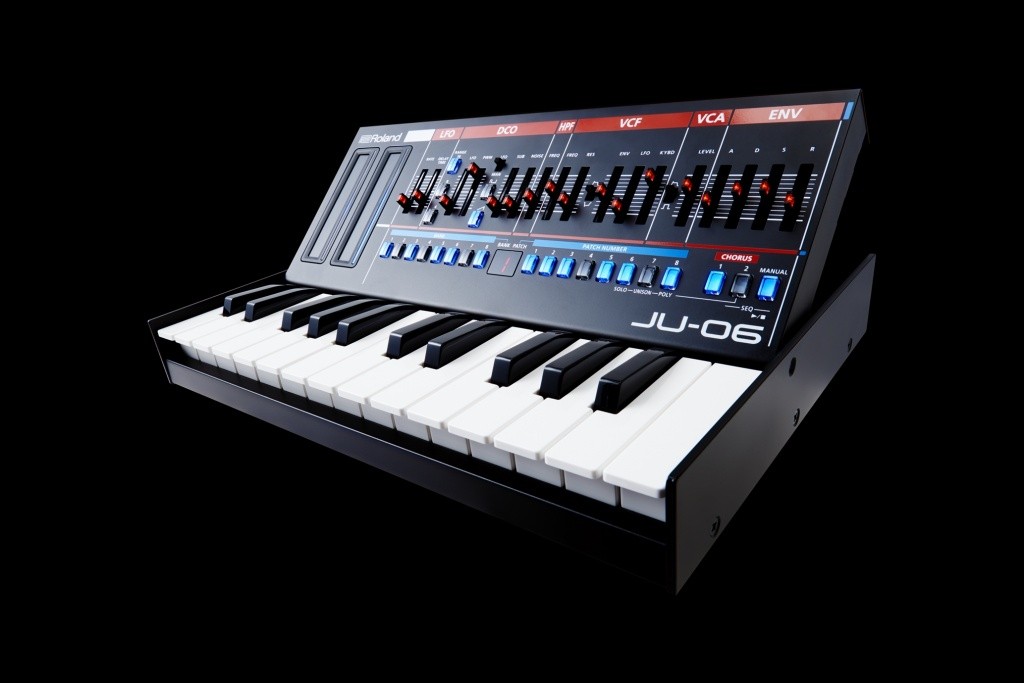 伝説のシンセがコンパクト・モジュールで復活！ Roland Boutique