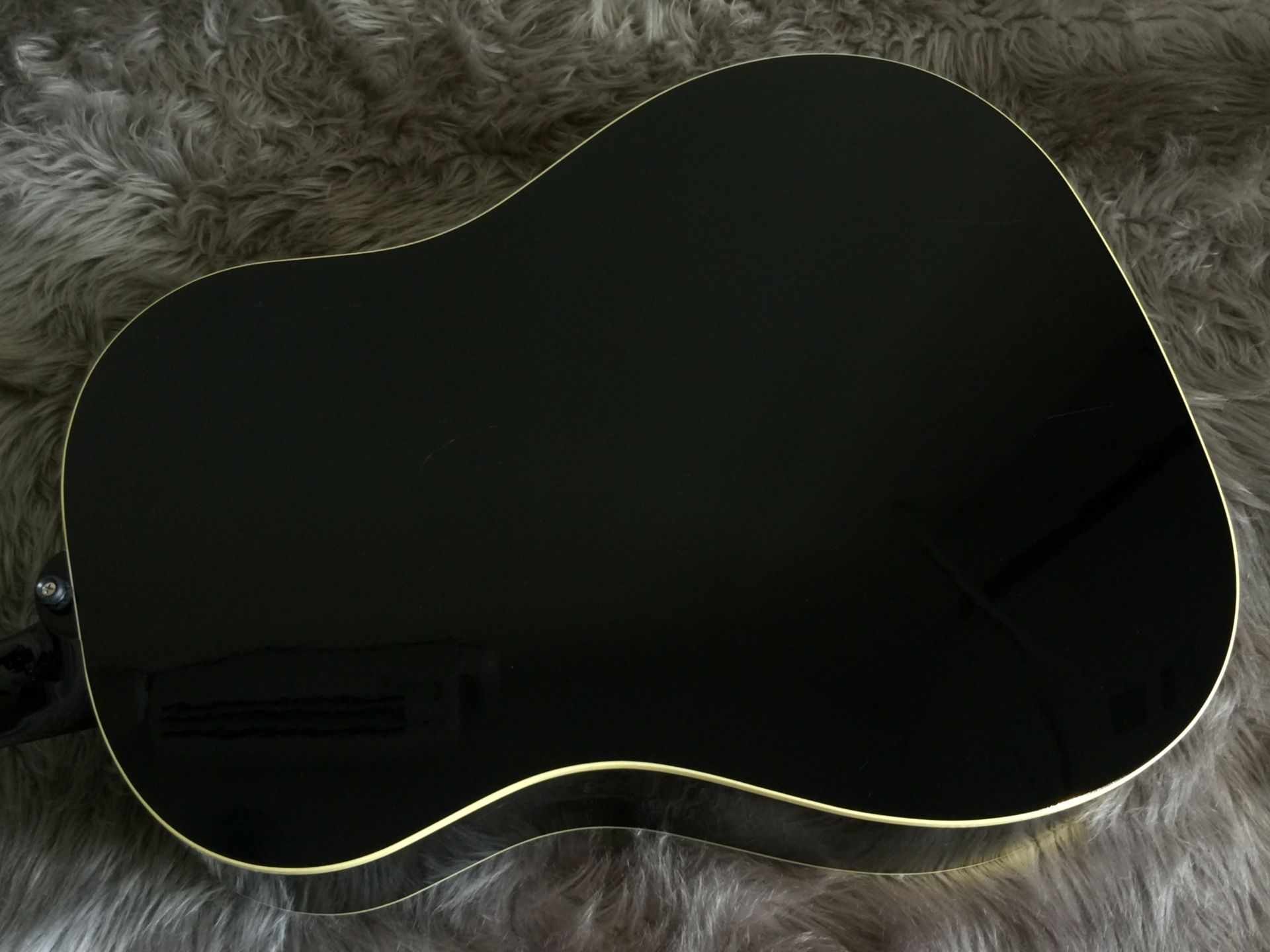 アコースティックギター】Gibson Kazuyoshi Saito J-35 入荷しました