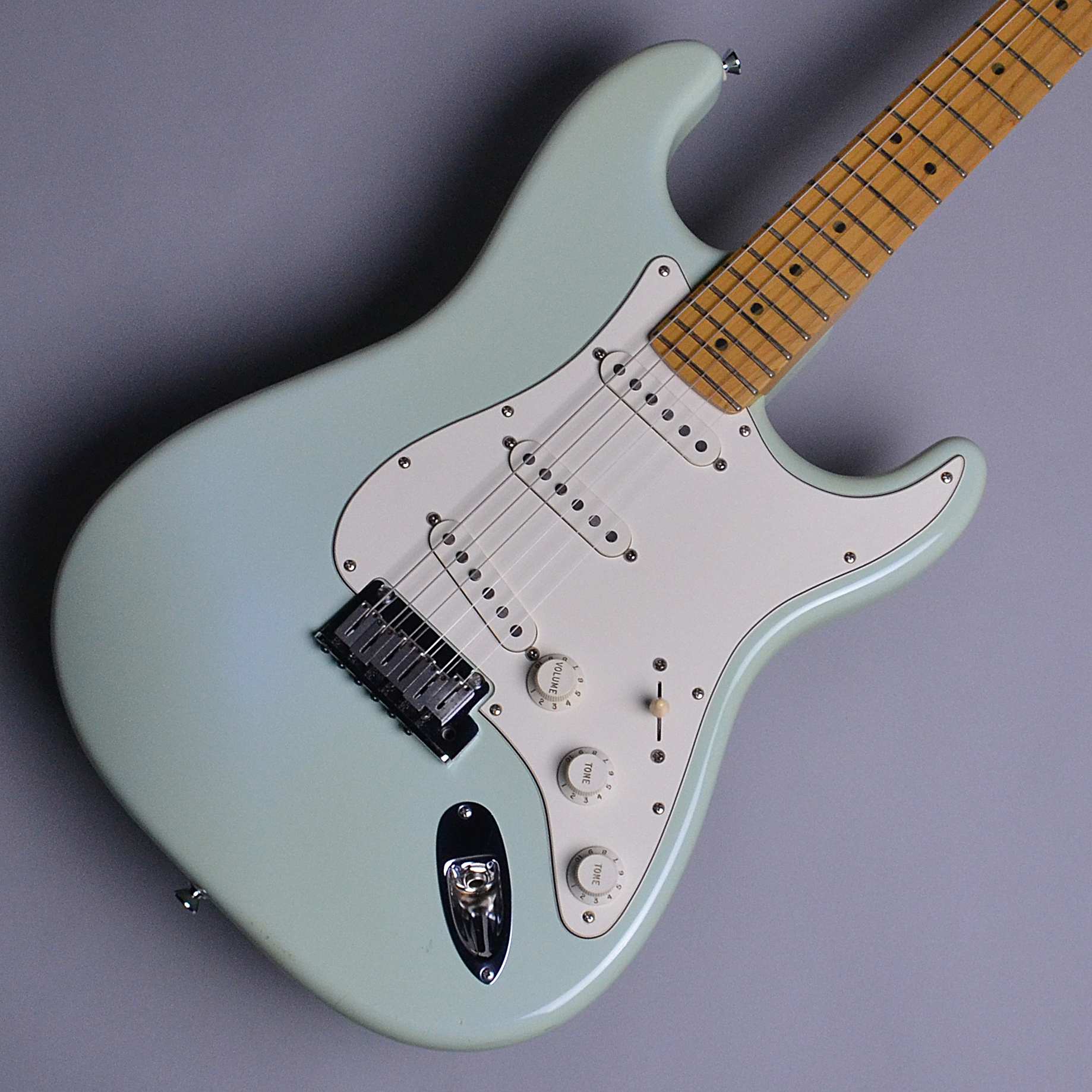 入荷情報】Fender – American Standard Stratocaster Sonic Blue (SBL