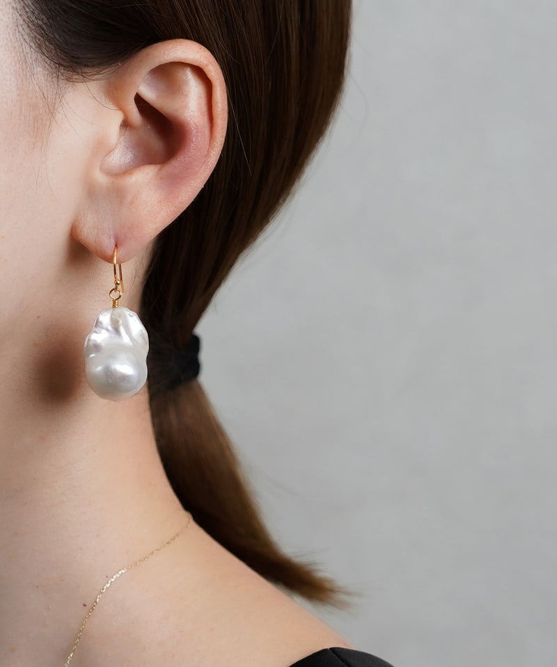 ISOLATION / アイソレーション】 BAROQUE PEARL PIERCE / バロック