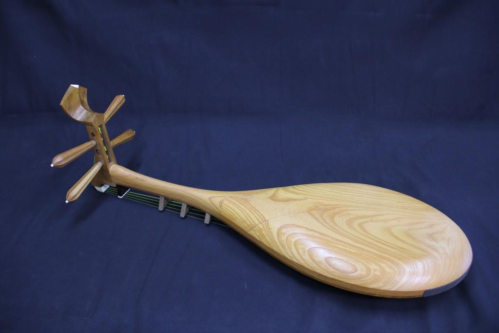 筑前琵琶 楽器 和楽器 四弦 希少】 筑前琵琶 四弦五柱 撥 台座