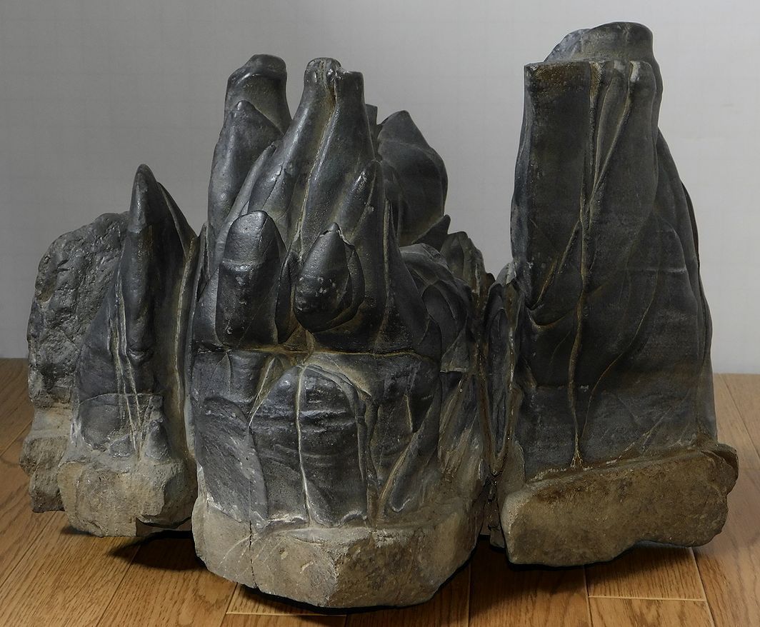 緋山酔恭「山水石美術館」 水石・美石を紹介 金山石・誉平(ポンピラ)石