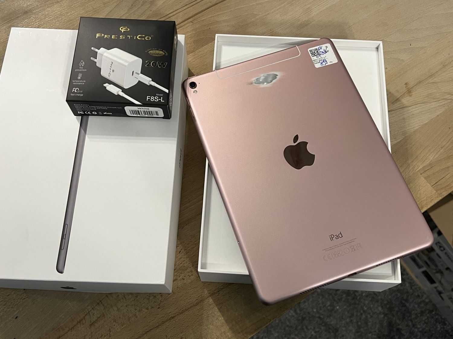 iPad Pro 9.7インチ 32gb ピンク iPadPro9.7 A1673 ピンク モニター