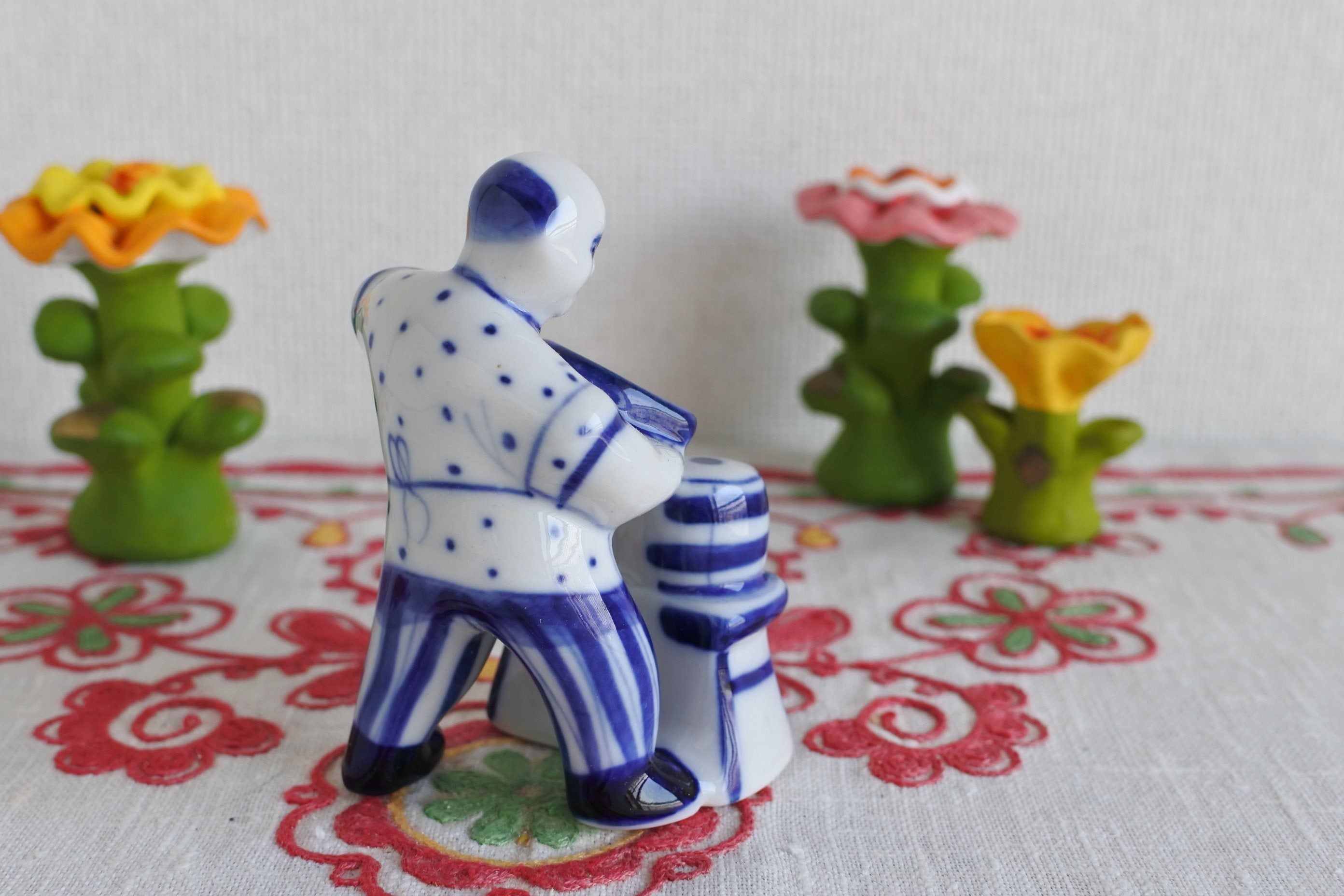 グジェリ陶器 グジェリ職人 ロシアの陶器 フィギア 陶器人形 ロシア