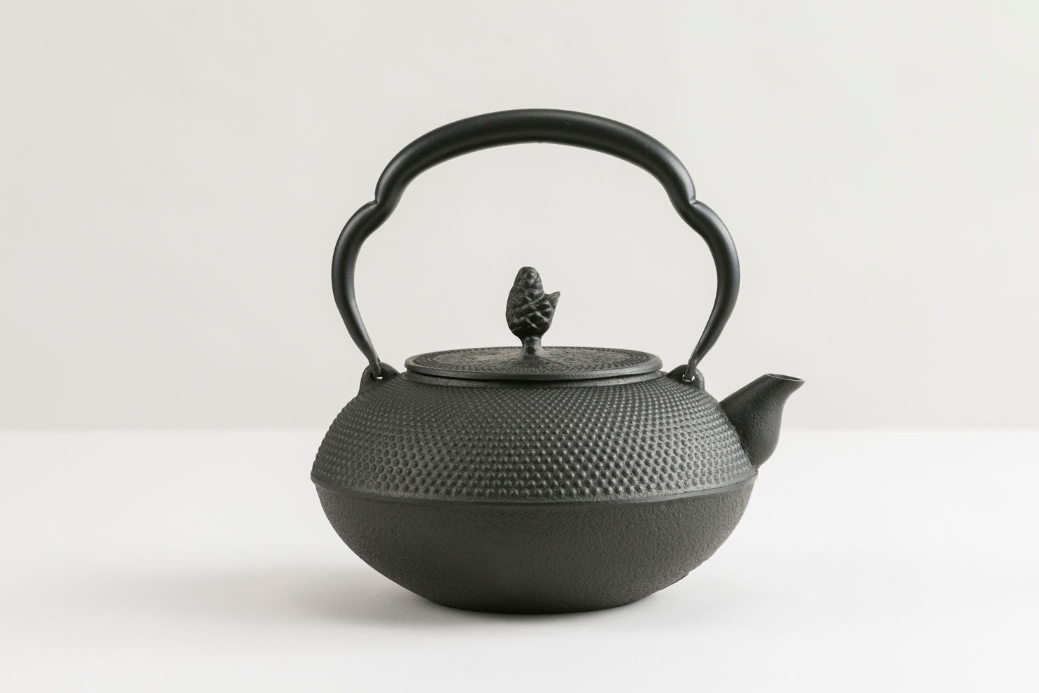 IWACHU | 株式会社岩鋳 本場盛岡 南部鐵器の岩鋳