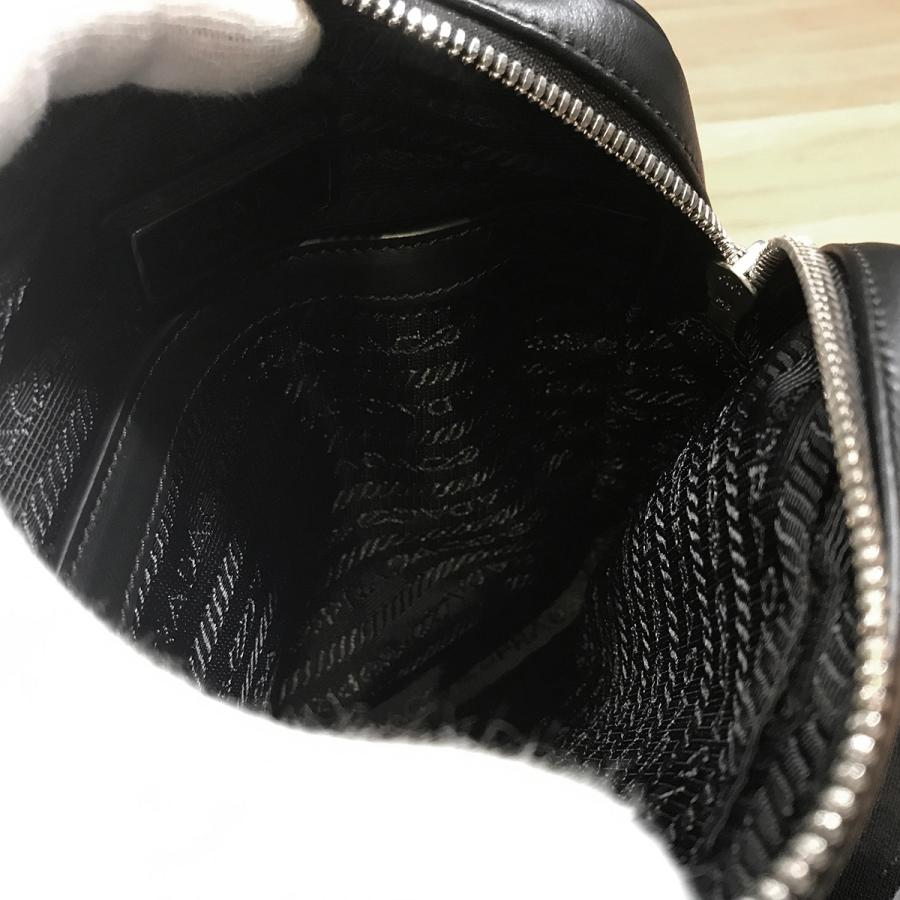 PRADA（プラダ） 【超美品】プラダ ポーチ付 ショルダーバッグ レザー
