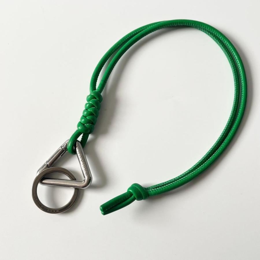 BOTTEGA VENETA ボッテガヴェネタ トライアングル キーリング ネック